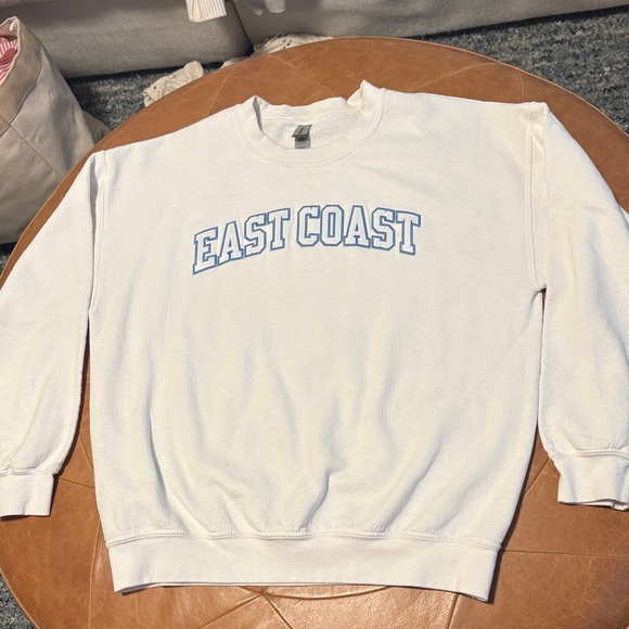Gildan Tops - Gildan White Crewneck Sweater with Blue Print